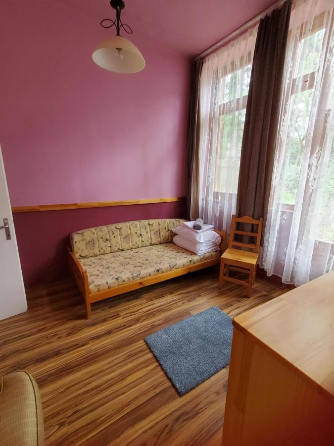 Liget Ueduelo Siofok Bed & Breakfast Ngoại thất bức ảnh