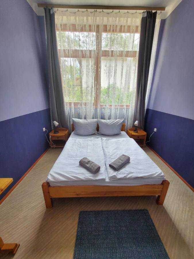Liget Ueduelo Siofok Bed & Breakfast Ngoại thất bức ảnh