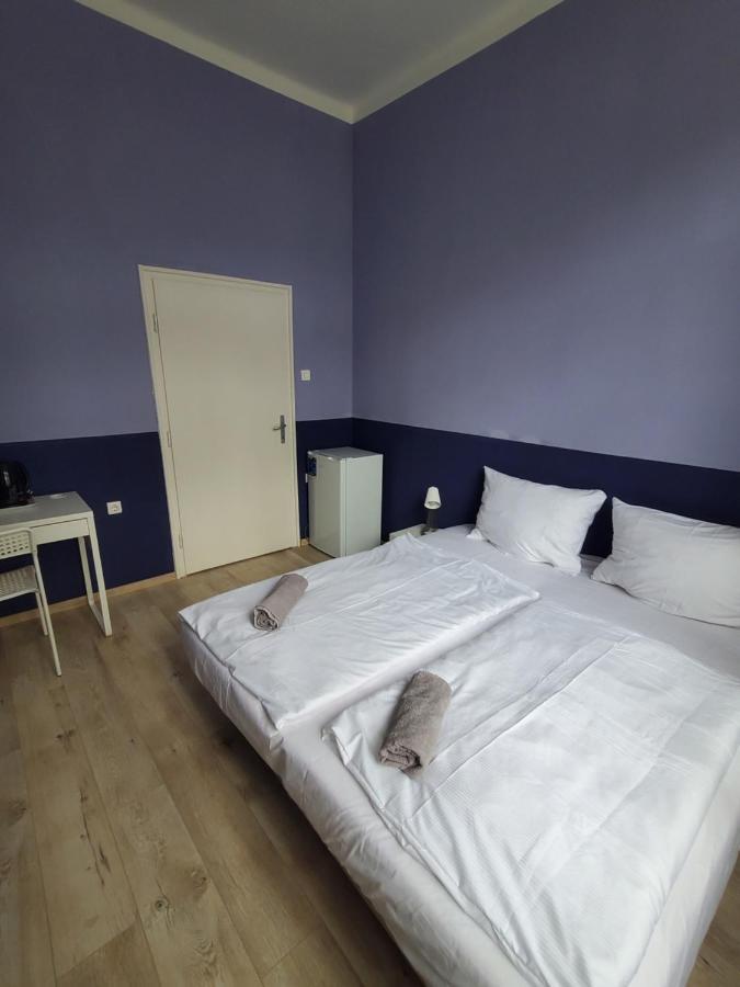 Liget Ueduelo Siofok Bed & Breakfast Ngoại thất bức ảnh