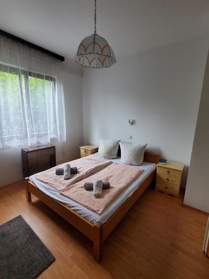 Liget Ueduelo Siofok Bed & Breakfast Ngoại thất bức ảnh